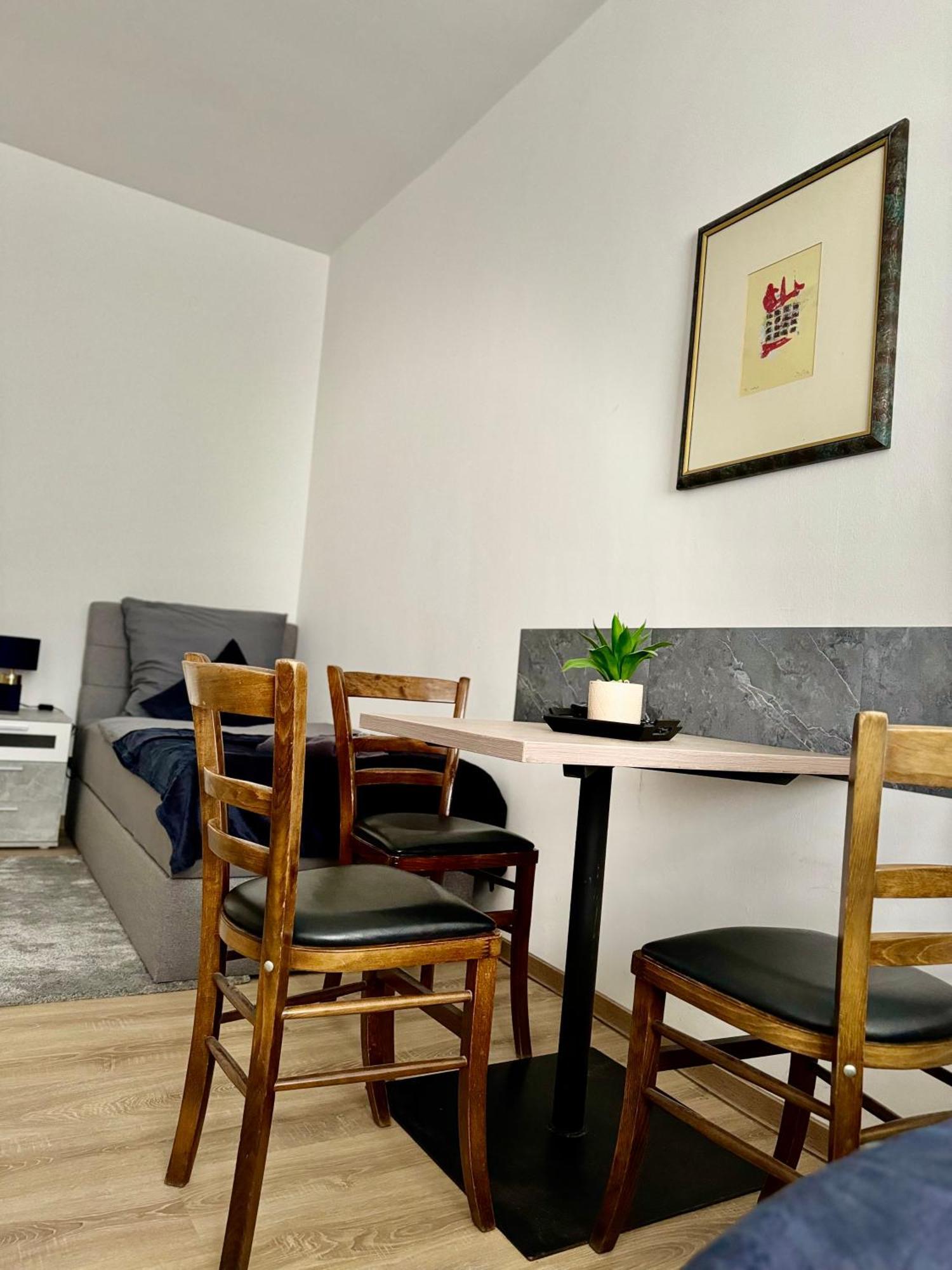 Reform Guest house